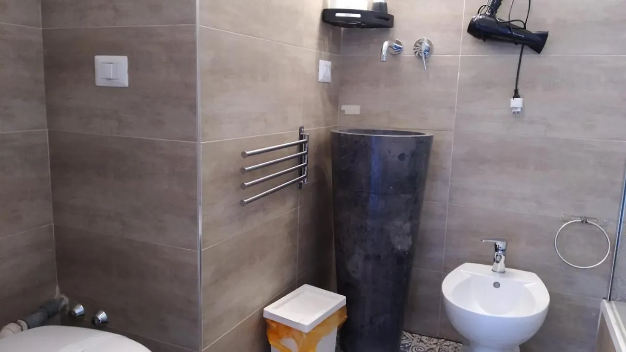 Cconforthotels R&B Central Rooms Bari 0*,  Itália